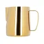 Goldene Milchkanne von Barista Space mit einem Volumen von 350 ml, ideal für die Zubereitung von Kaffee wie ein Profi.