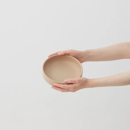Orange Aoomi Sand Bowl breakfast dish, perfect for serving.