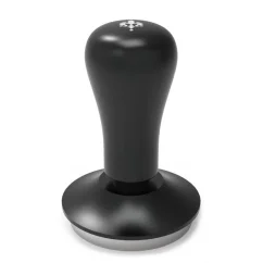 Flat tamper with pressure regulation. Diameter 58.35 mm in black finish.