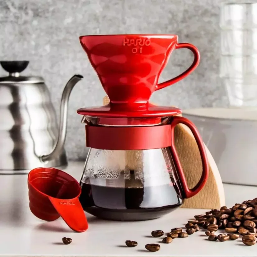Hario sada V60-01 Pour Over Kit keramický červený
