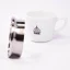Barista Hustle The Ring avec du café.