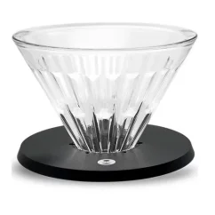Presse-purée en verre Timemore Crystal Eye 01 de couleur noire, conçu pour préparer jusqu'à deux tasses de café.