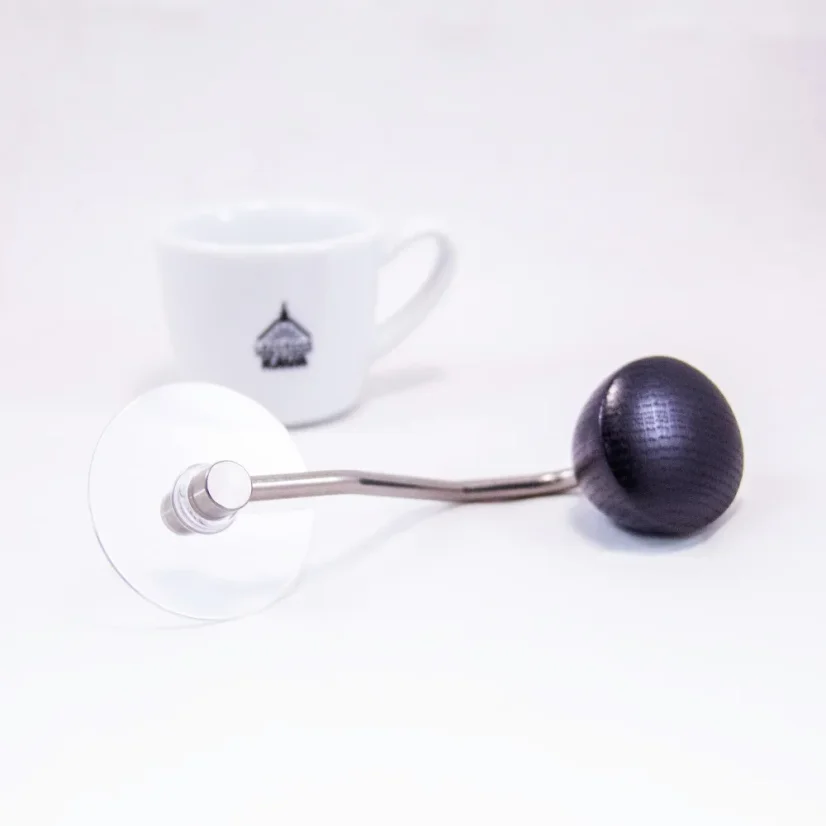 Hand coffee grinder Comandante C40 MK4 Nitro Virginia Walnut with an elegant walnut wood design.