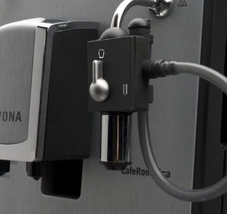Domáci automatický kávovar Nivona NICR 670 s funkciou vloženia vlastného receptu pre osobné prispôsobenie kávy.