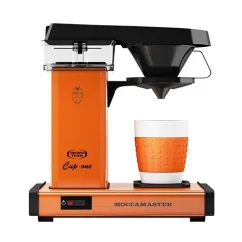 Kávovar Moccamaster Cup One od značky Technivorm v oranžovej farbe s objemom 300 ml, ideálny na prípravu rýchlej a kvalitnej kávy doma.