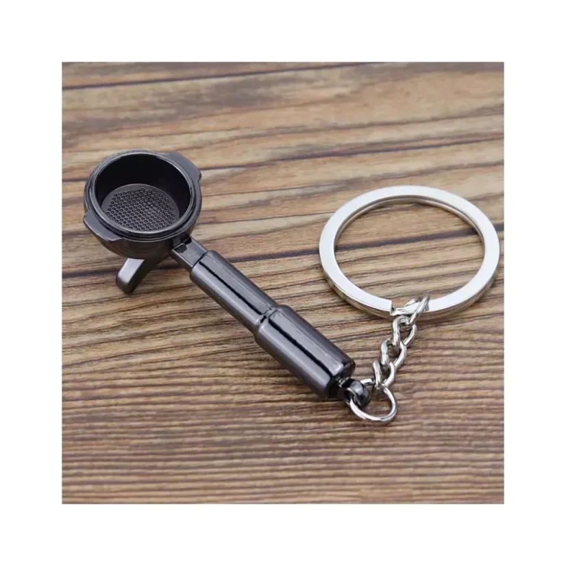 Čierny prívesok na kľúče portafilter je ideálnym darčekom pre milovníkov kávy, ktorý vyniká elegantnou čiernou farbou.