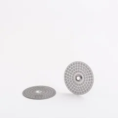 Système de filtration et de douche pour machine à café IMS CI200NT Ø 51,9 mm avec 98 trous pour une répartition parfaite de l'eau lors de la préparation de l'espresso. Système de filtration et de douche pour machine à café IMS CI200NT Ø 51,9 mm avec 98 trous pour une répartition parfaite de l'eau lors de la préparation de l'espresso.