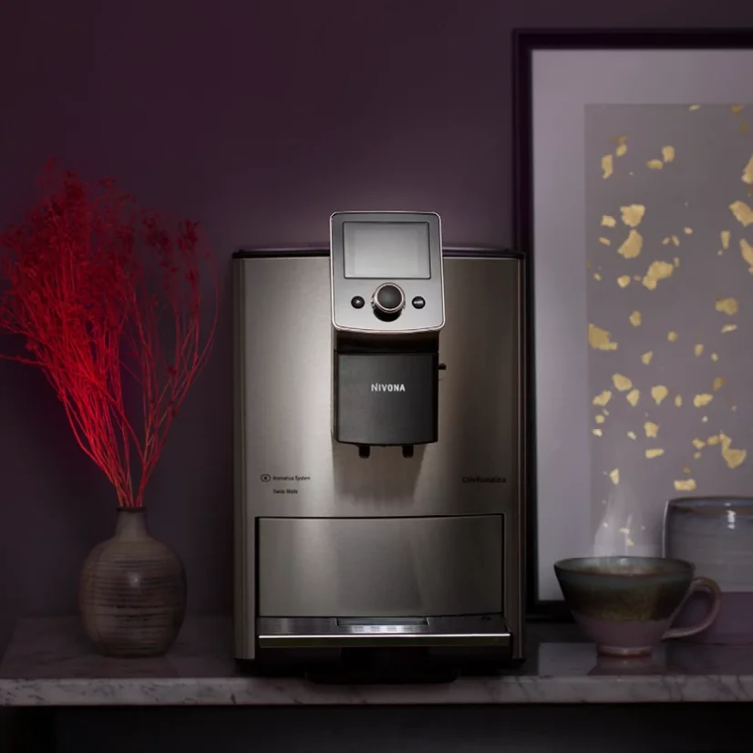 Home automatic coffee machine Nivona NICR 820 with a built-in coffee grinder that ensures freshly ground coffee every time you want to enjoy a cup of quality coffee.