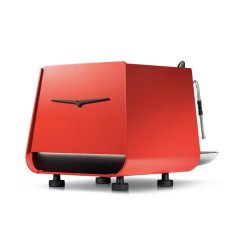Jednopákový kávovar Victoria Arduino Eagle One Prima PRO v farbe Racing Red. Pohľad zozadu. Jednopákový kávovar Victoria Arduino Eagle One Prima PRO v farbe Racing Red. Pohľad zozadu.