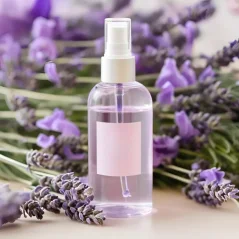 BIO Lavandă este o apă florală 100% naturală, care oferă un efect de răcorire. BIO Lavandă este o apă florală 100% naturală, care oferă un efect de răcorire.