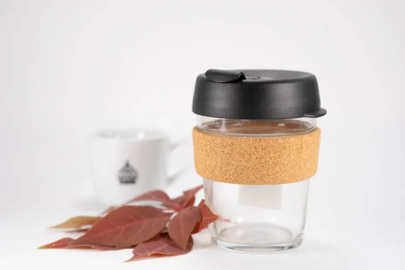 KeepCup Tasse à café originale légère et réutilisable avec couvercle anti-éclaboussures – 340 ml – Noir
