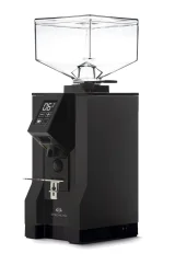 Molinillo de café espresso Eureka Mignon Specialita 15BL en elegante color negro, fabricado en Italia, asegura un molido preciso del café.