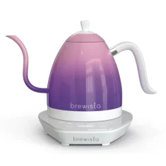 Bouilloire Brewista Artisan Candy Purple d'une capacité de 1,0 litre dans une couleur violette attrayante avec fonction de maintien de la température. Bouilloire Brewista Artisan Candy Purple d'une capacité de 1,0 litre dans une couleur violette attrayante avec fonction de maintien de la température.