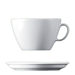 white Divers cup for cappuccino preparation