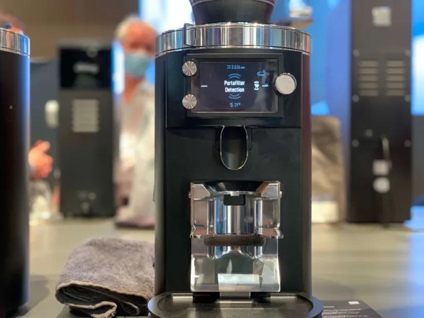 Espressový mlynček na kávu Mahlkönig E65S GbW s tichým chodom.