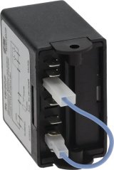 Niveauregulator an engem schwaarze Plastikgehäus mat enger Rei Pin-Stecker an engem wäisse Verbindungskabel.