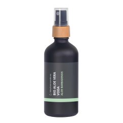 BIO Aloe vera ist ein 100% natürlicher Hydrolat, der durch seinen krautigen Duft verzaubert. BIO Aloe vera ist ein 100% natürlicher Hydrolat, der durch seinen krautigen Duft verzaubert.