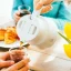 Hario Insulated Server V60-02 Plus nerez 600 ml bílý