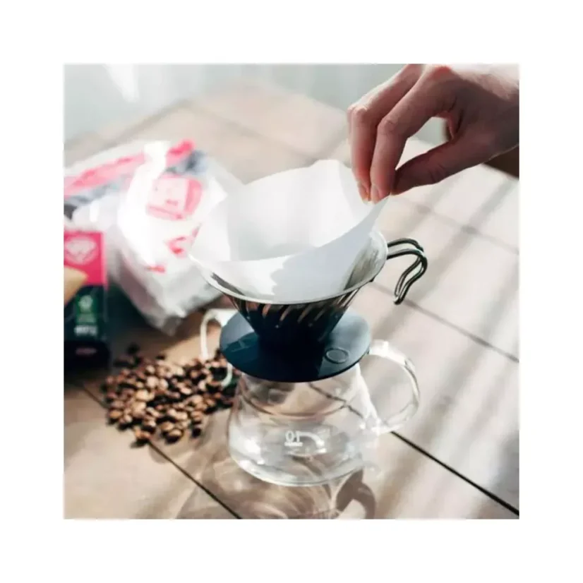 Weiße Papierfilter Hario V60.