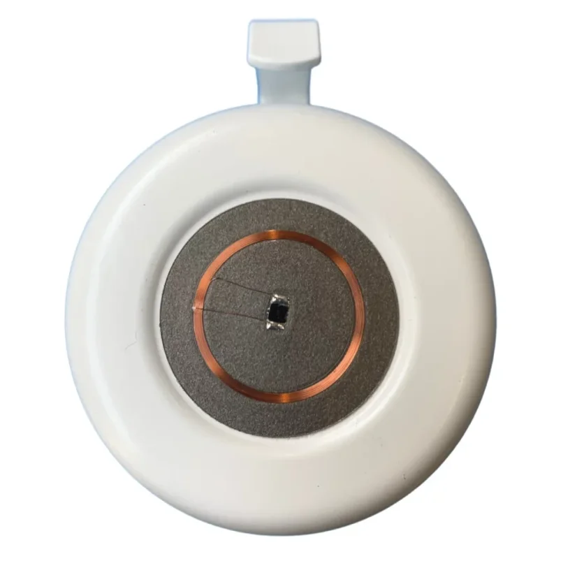 The smart milk frothing jug for the Perfect Moose has a special RDIF chip.