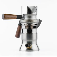 Compact espresso coffee maker 9Barista in an elegant design with induction heating.