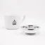 IMS panier argenté sur fond blanc avec une tasse de café ; Filtr à café