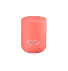 Termohrnček Frank Green Ceramic vo farbe Living Coral s objemom 175 ml, vyrobený bez BPA.