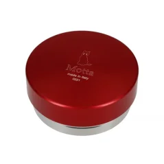 Pilon à café Motta Lightning 58,5 mm en couleur rouge avec régulation, fabriqué en acier inoxydable. Pilon à café Motta Lightning 58,5 mm en couleur rouge avec régulation, fabriqué en acier inoxydable.
