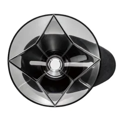 Fekete műanyag Hario V60 One Pour Dripper Mugen, ideális szűrt kávé készítéséhez.