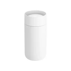 White Fellow Carter Move Mug 360 Sip Lid with a capacity of 355 ml, made without BPA, perfect for travel. White Fellow Carter Move Mug 360 Sip Lid with a capacity of 355 ml, made without BPA, perfect for travel.