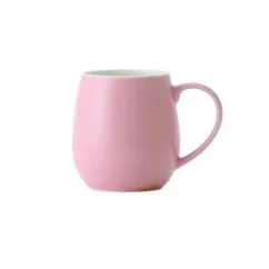 Origami Aroma Barrel Cup porcelain mug with a capacity of 320ml in pink color. Origami Aroma Barrel Cup porcelain mug with a capacity of 320ml in pink color.