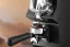 Espressový mlynček na kávu Victoria Arduino Mythos MY85 v čiernom prevedení s integrovaným displejom.
