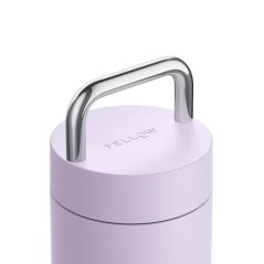 Practical travel mug in purple design with a stainless steel handle.