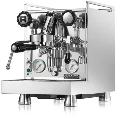 Espresso Maschinn Rocket Espresso Mozzafiato Cronometro V mat Manometer fir perfekt Drockkontroll beim Zoubereedung vum Espresso.