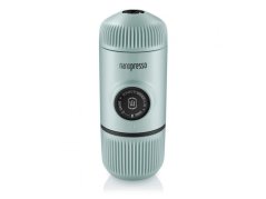 Wacaco Nanopresso σε μπλε χρώμα.