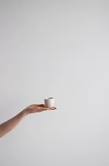 White porcelain Aoomi Dust Mug 04 with a capacity of 80 ml featuring minimalist design.