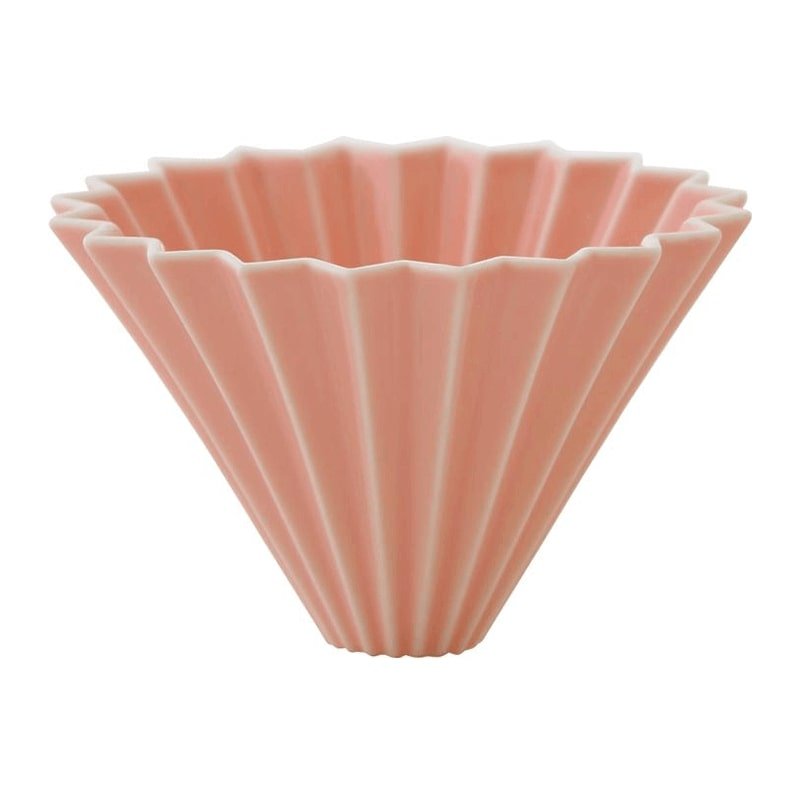 Origami dripper for the preparation of 4 cups of coffee in pink.