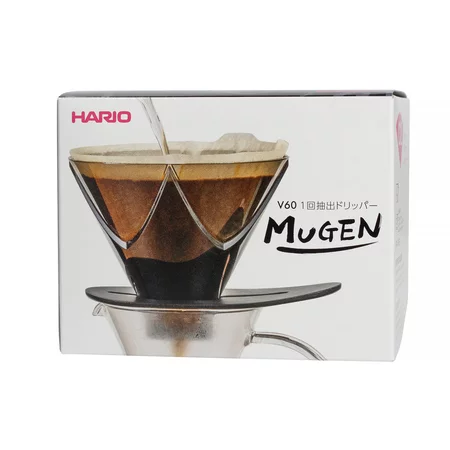 Presseur noir Hario V60 One Pour Dripper Mugen qui permet de préparer du café avec la méthode Clever Dripper.