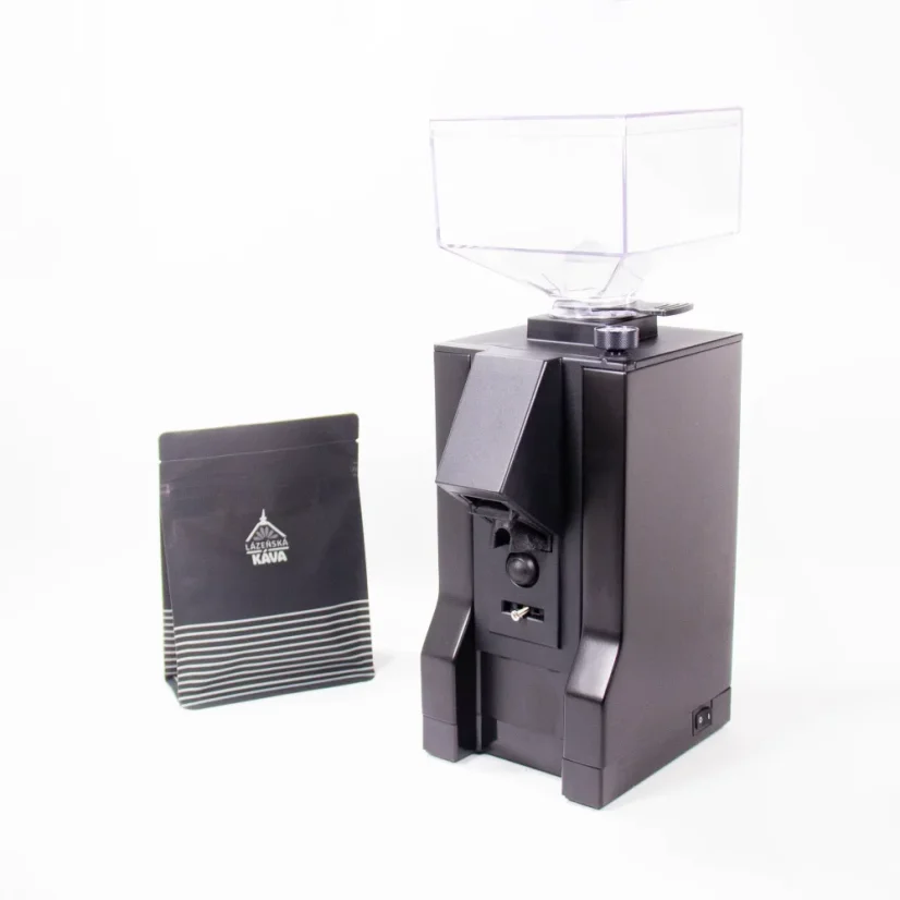 Molinillo de café espresso Eureka Mignon para uso doméstico.