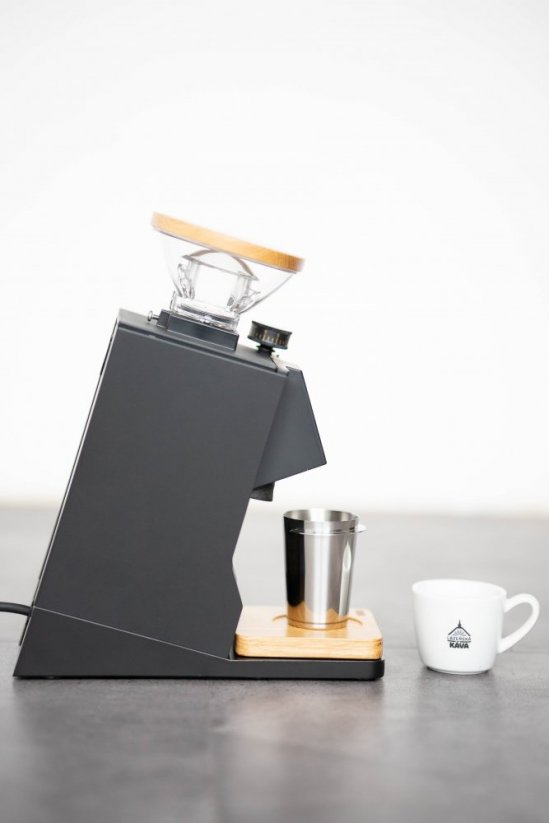Single Dose coffee grinder for grinding coffee.