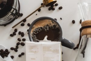 Πώς να φτιάχνετε ροφήματα βοτάνων σε μια λειτουργία καφετέριας
