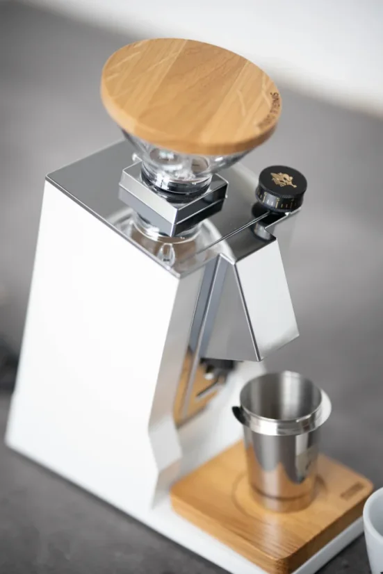 Eureka Single Dose biely mlynček na espresso.