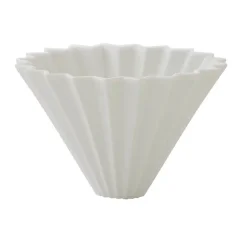 Biely dripper pre 4 šálky kávy Origami.