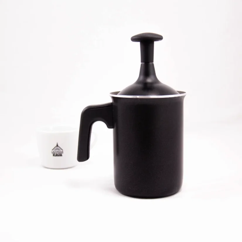 Milk frother from the back in black design by Bialetti Tuttocrema with a capacity of 166ml on a white background, accompanied by a cup with a coffee logo.