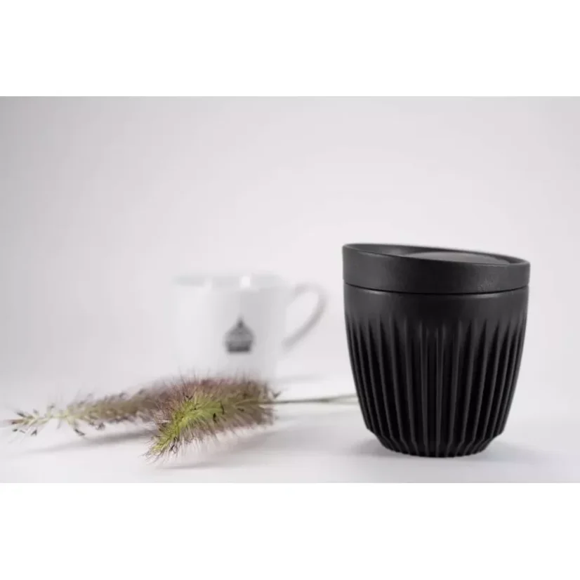 Huskee Charcoal s víčkom 180ml s trávou a kávou