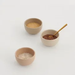 Tasse beige pour caffe latte Aoomi Iris Mug A06 d'une capacité de 200 ml.