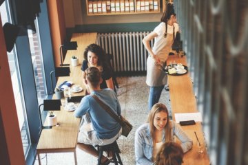 Wéi de Verkéier vum Café ze erhéijen? Experiential Marketing an engem Kaffisréischterei