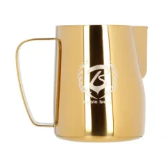 Konvička na mlieko Barista Space Golden s objemom 600 ml vo zlatej farbe, ideálna pre baristov.