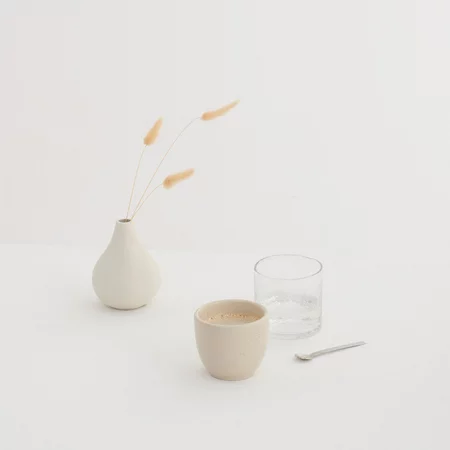 Tasse à café latté Aoomi Iris Mug A03 de 200 ml au design élégant.