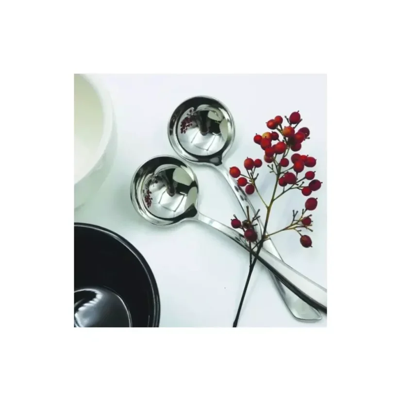 The cupping spoon made of high-quality stainless steel is the perfect tool for professional cupping.